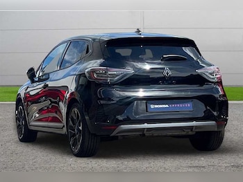 Used Renault Clio 2023 for sale - 78786323: Photo