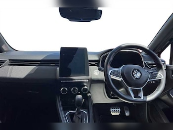 Used Renault Clio 2023 for sale - 78786323: Photo