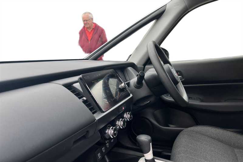 Used Honda Jazz 2021 for sale - 76487645: Photo 2