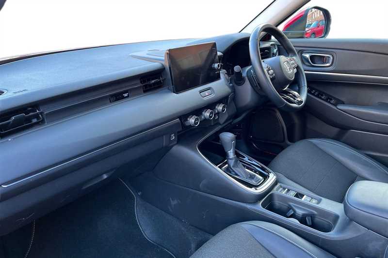 Used Honda HR-V 2021 for sale - 77307877: Photo 2