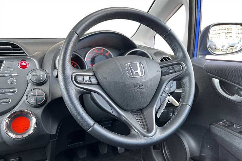 Used Honda Jazz 2015 for sale - 77855876: Photo 13