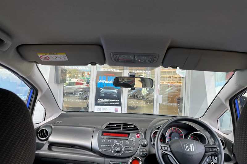 Used Honda Jazz 2015 for sale - 77855876: Photo 30