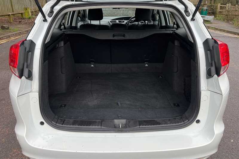 Used Honda Civic 2016 for sale - 77600610: Photo 20