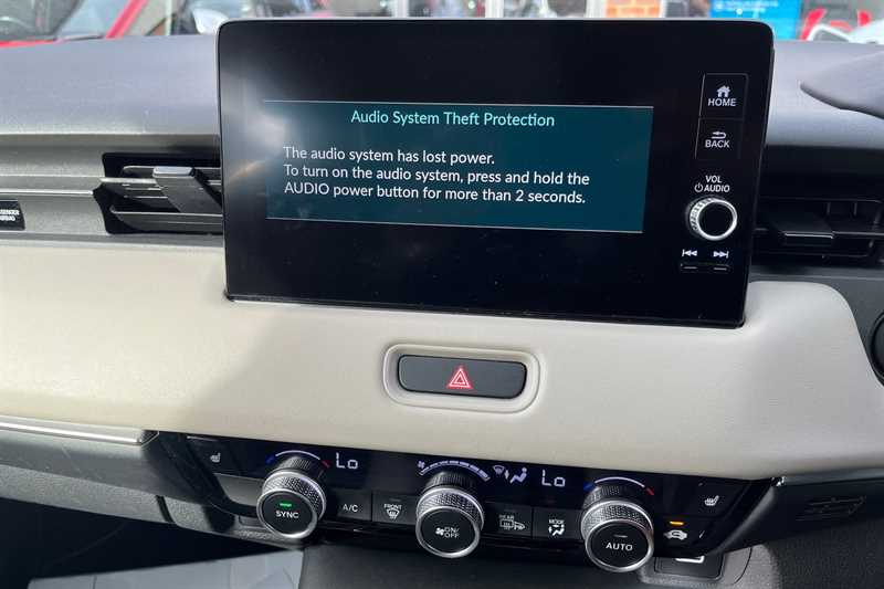 Used Honda HR-V 2022 for sale - 76100103: Photo 14