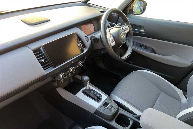 Used Honda Jazz 2020 for sale - 76487619: Photo 2