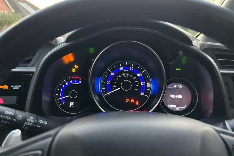 Used Honda Jazz 2018 for sale - 76610110: Photo 11