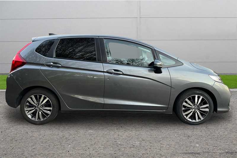 Used Honda Jazz 2018 for sale - 76610110: Photo 5
