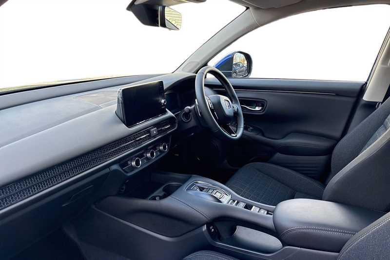 Used Honda ZR-V 2025 for sale - 77600622: Photo 2