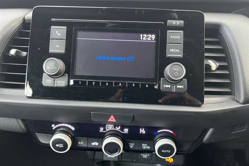 Used Honda Jazz 2021 for sale - 76610043: Photo 14