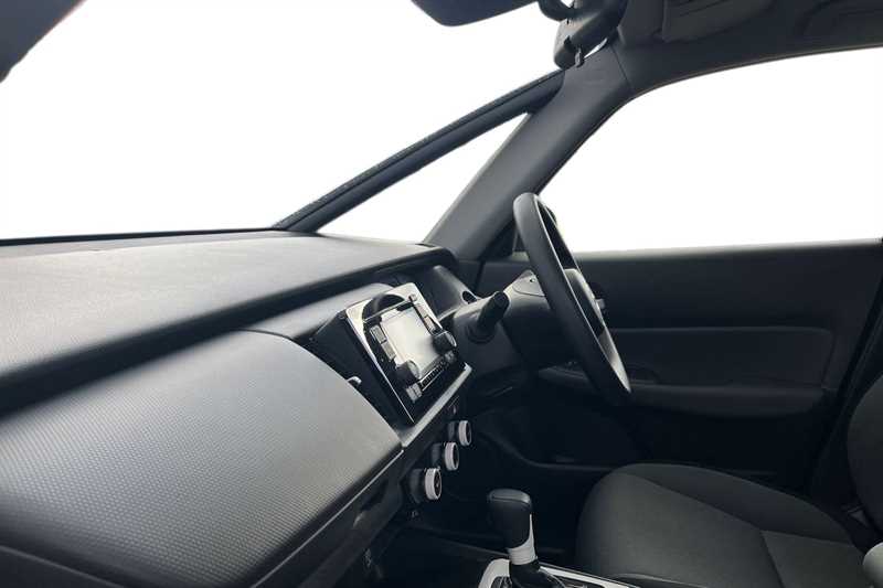 Used Honda Jazz 2021 for sale - 76610043: Photo 2