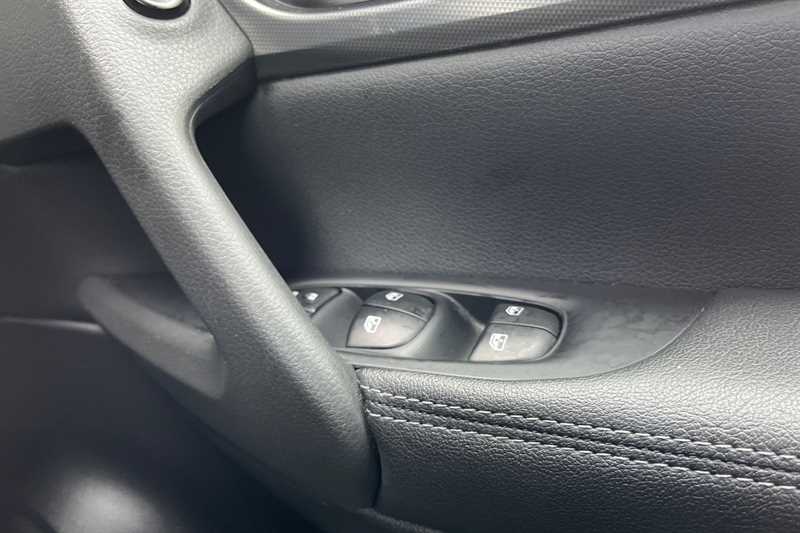 Used Nissan Qashqai 2019 for sale - 77660637: Photo 17