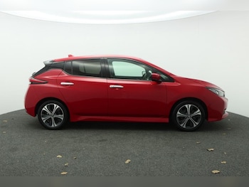 Used Nissan Leaf 2022 for sale - 77435533: Photo