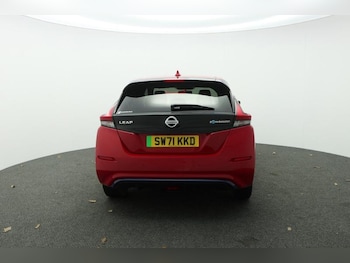 Used Nissan Leaf 2022 for sale - 77435533: Photo