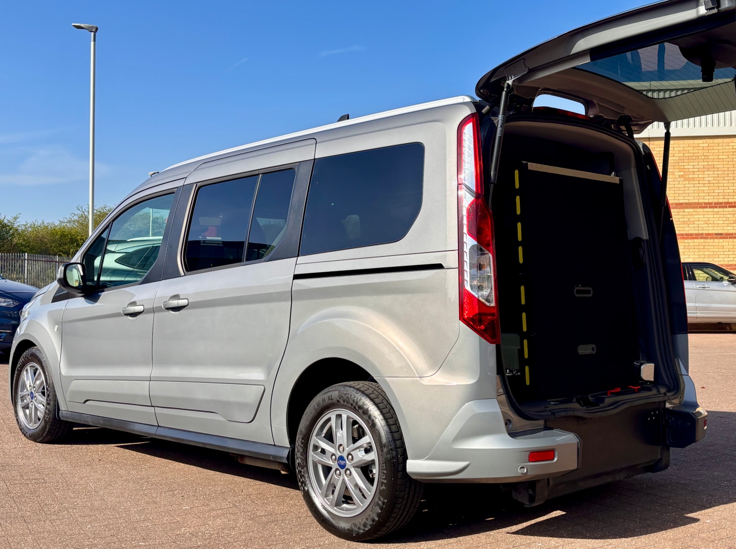 Used Ford Grand Tourneo Connect 2022 for sale - 78166642: Photo 8