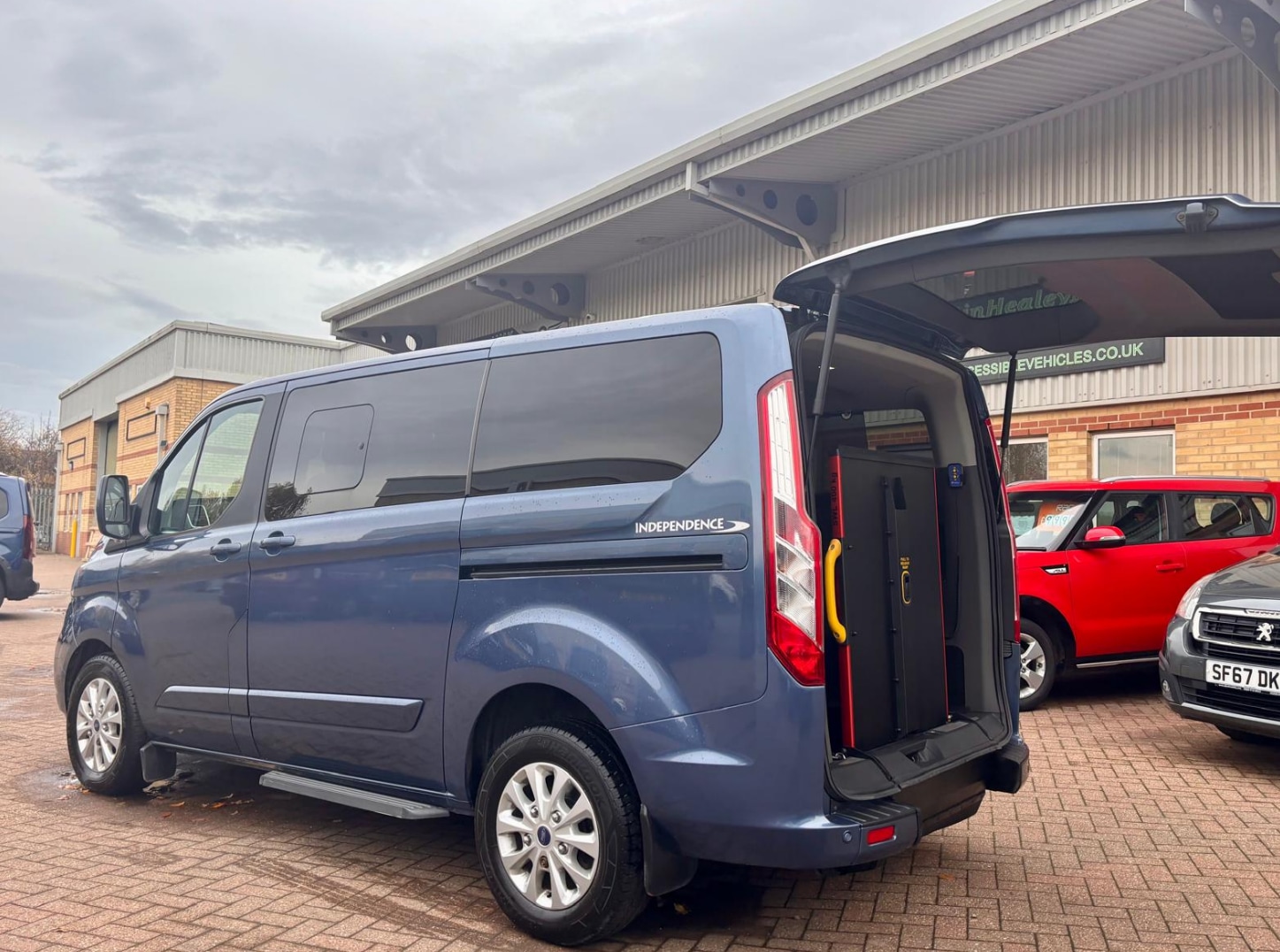 Used Ford Tourneo Custom 2018 for sale - 76479956: Photo 7