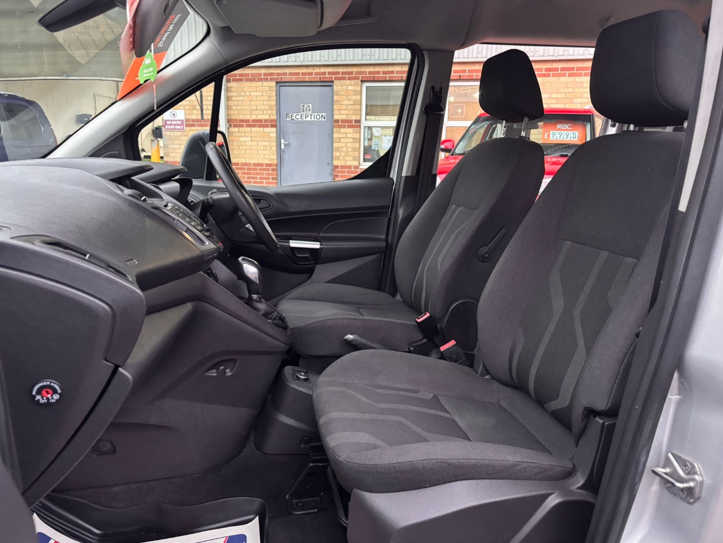 Used Ford Grand Tourneo Connect 2017 for sale - 76511077: Photo 15