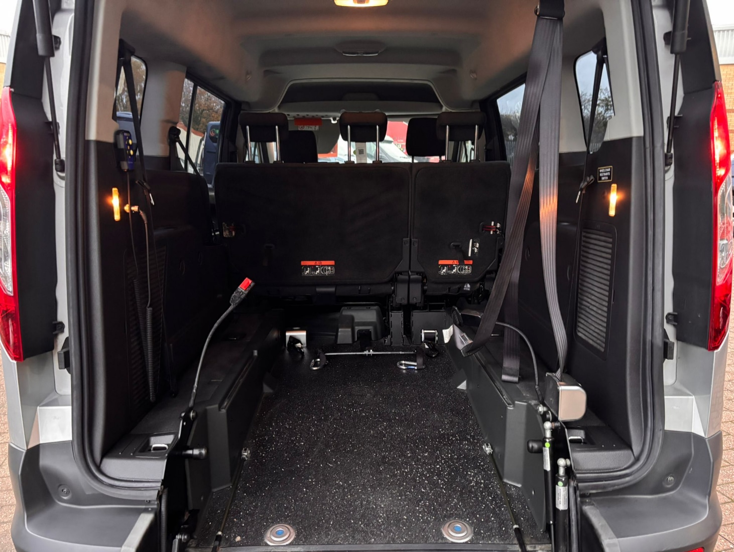 Used Ford Grand Tourneo Connect 2017 for sale - 76511077: Photo 9