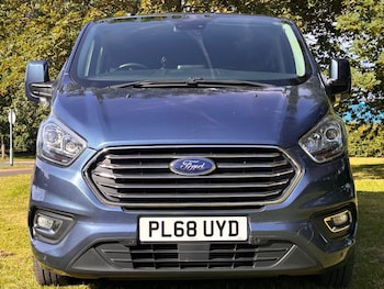 Used Ford Tourneo Custom 2018 for sale - 78998104: Photo