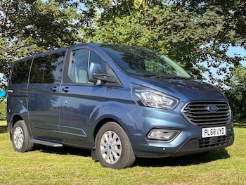 Used Ford Tourneo Custom 2018 for sale - 78998104: Photo