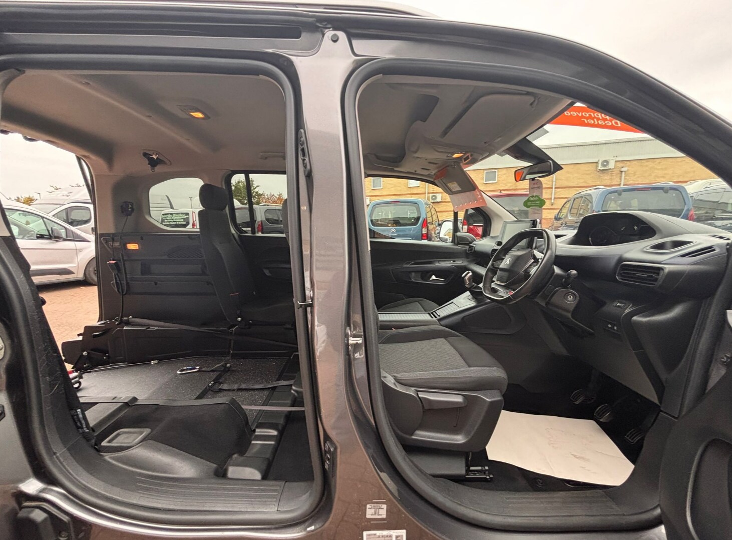 Used Peugeot Rifter 2020 for sale - 76290190: Photo 13