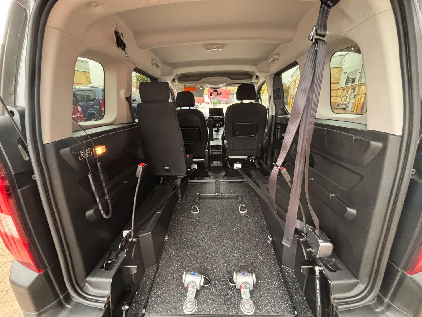 Used Peugeot Rifter 2020 for sale - 76290190: Photo 8