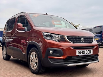 Used Peugeot Rifter 2019 for sale - 76290414: Photo