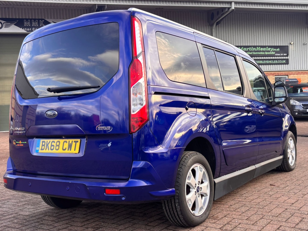 Used Ford Grand Tourneo Connect 2018 for sale - 78070746: Photo 5