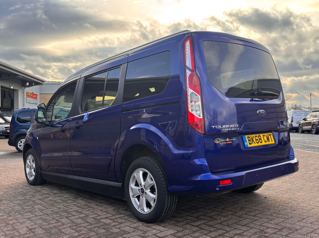 Used Ford Grand Tourneo Connect 2018 for sale - 78070746: Photo 7