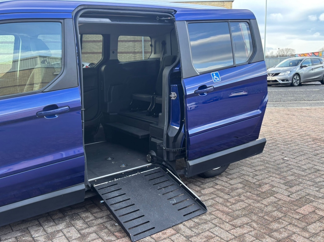 Used Ford Grand Tourneo Connect 2018 for sale - 78070746: Photo 9