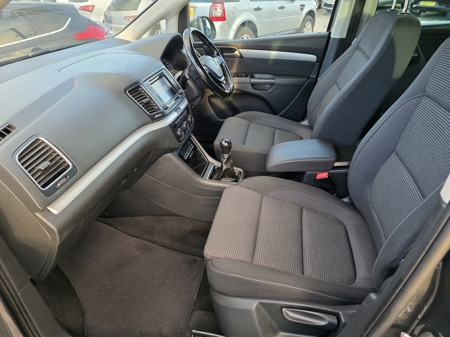 Used Volkswagen Sharan 2017 for sale - 76299116: Photo 11