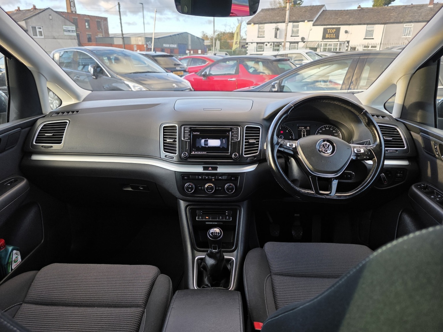 Used Volkswagen Sharan 2017 for sale - 76299116: Photo 14