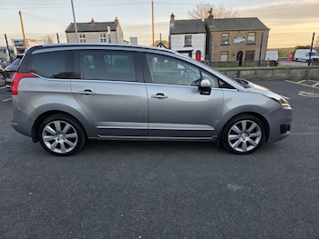 Used Peugeot 5008 2016 for sale - 78427564: Photo