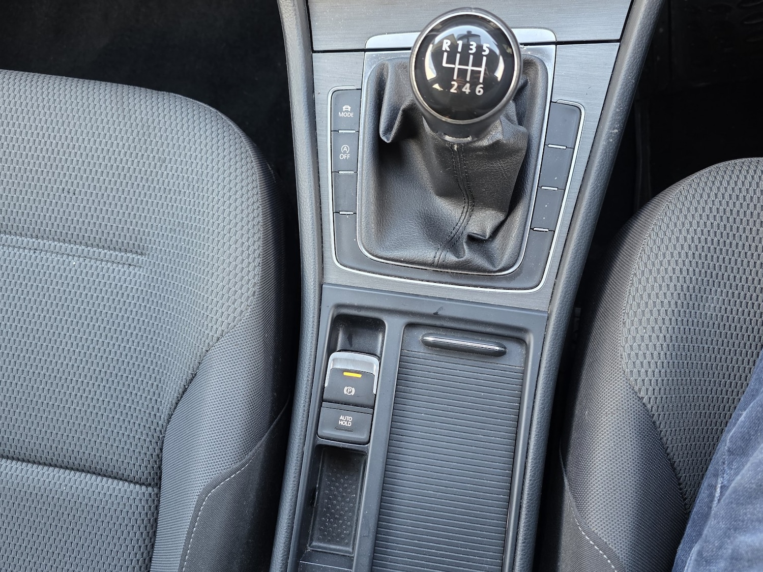 Used Volkswagen Golf 2013 for sale - 76547795: Photo 19