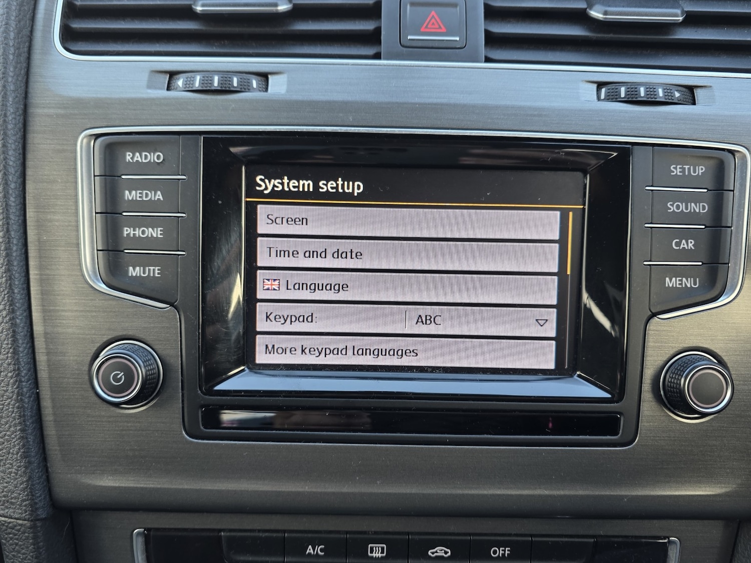 Used Volkswagen Golf 2013 for sale - 76547795: Photo 24