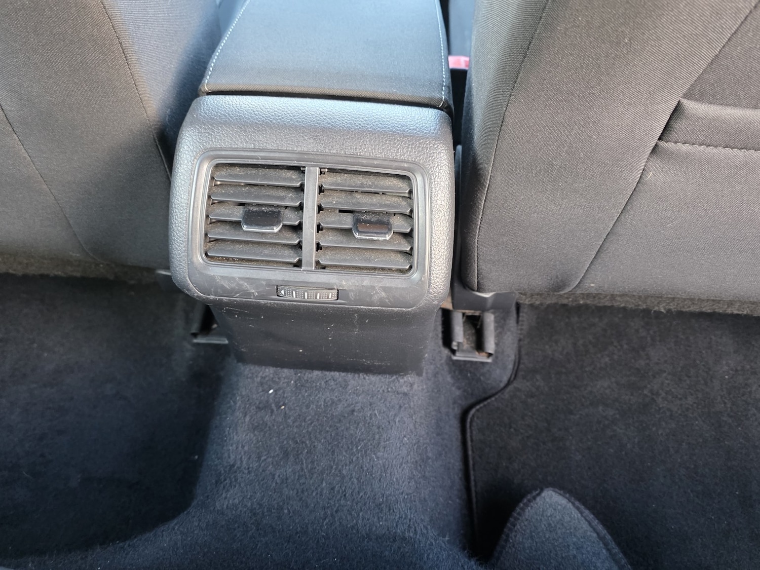 Used Volkswagen Golf 2013 for sale - 76547795: Photo 25