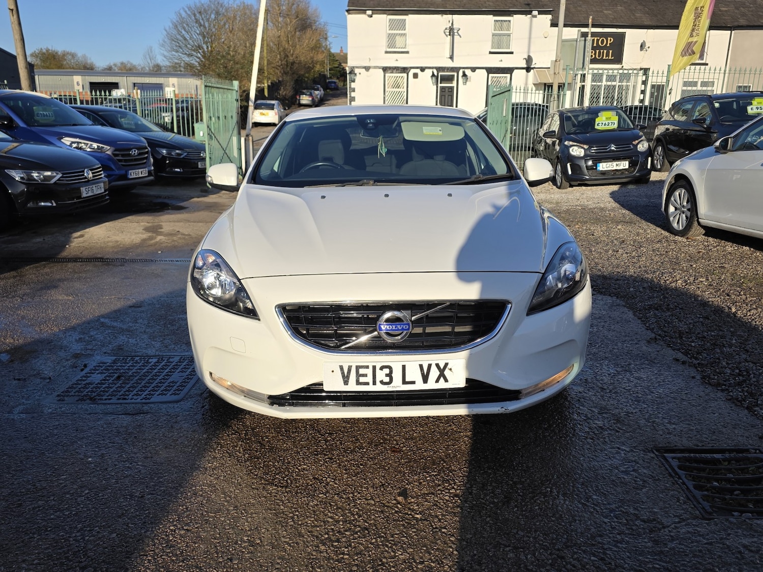 Used Volvo V40 2013 for sale - 76725659: Photo 1