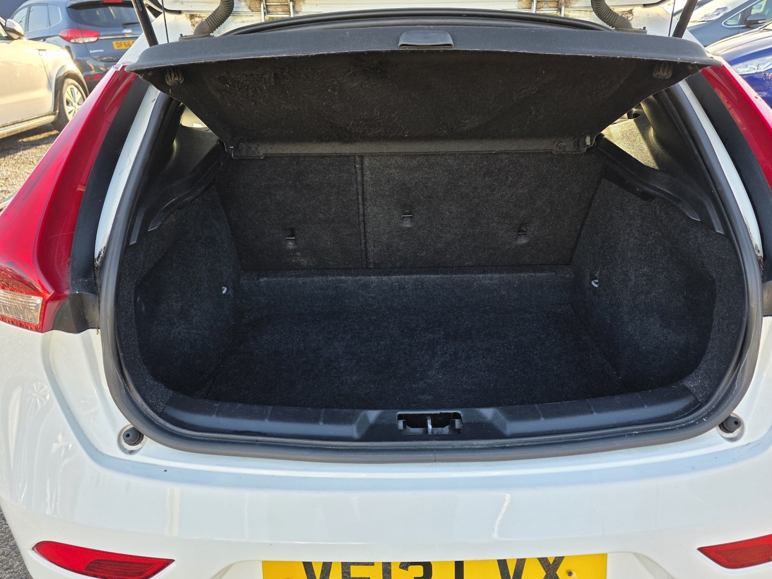 Used Volvo V40 2013 for sale - 76725659: Photo 14