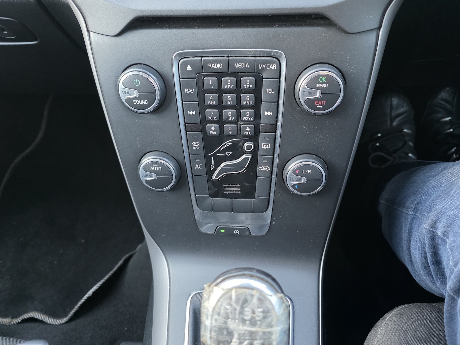 Used Volvo V40 2013 for sale - 76725659: Photo 17