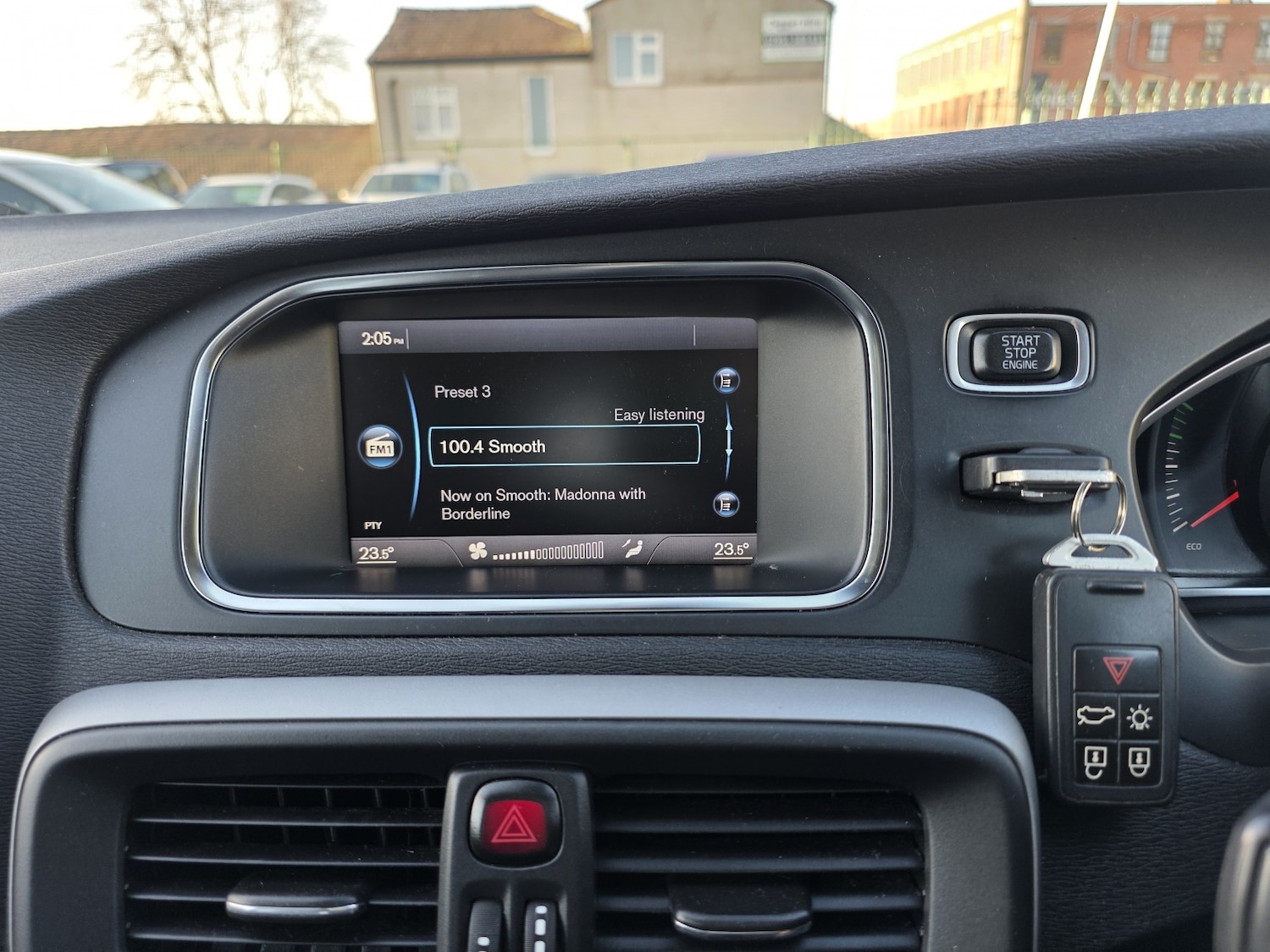 Used Volvo V40 2013 for sale - 76725659: Photo 19