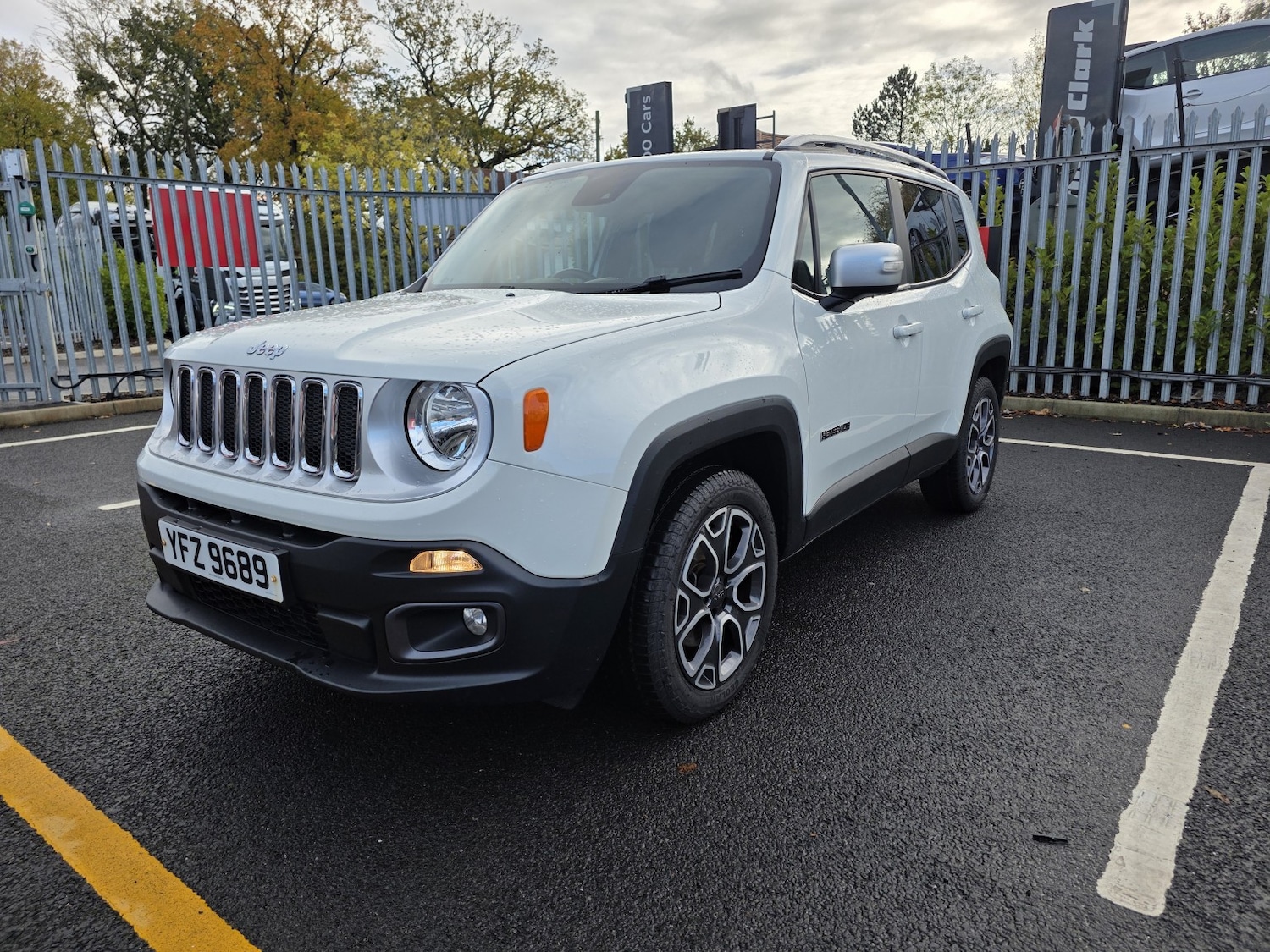 Used Jeep Renegade 2015 for sale - 76334778: Photo 3