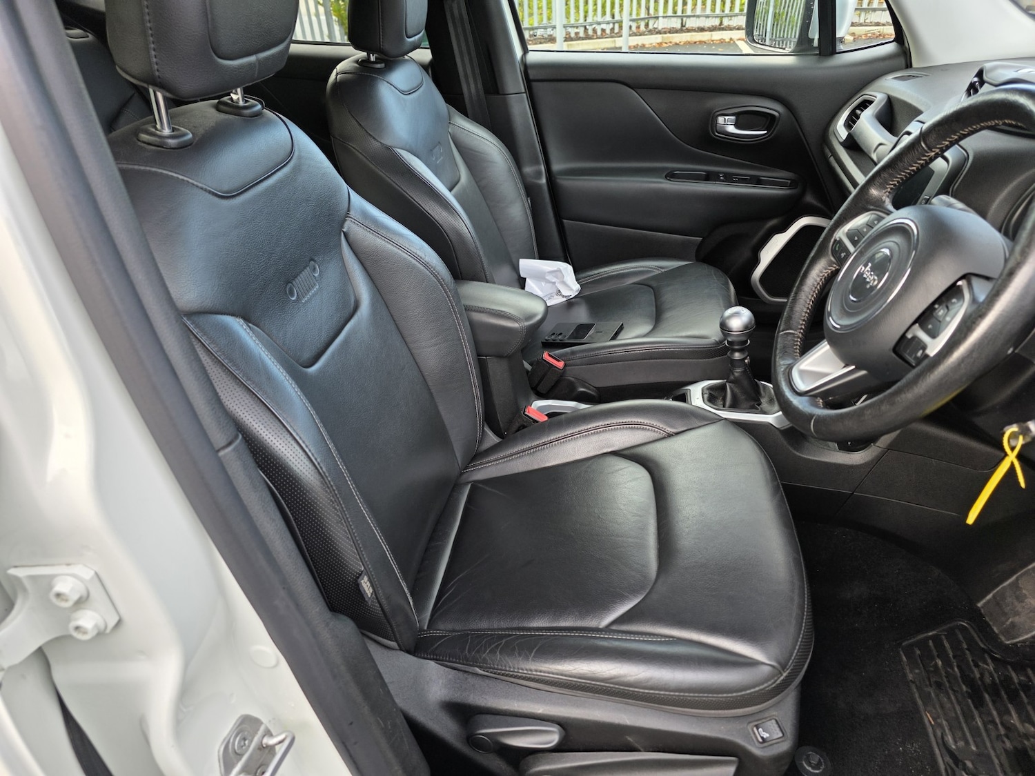 Used Jeep Renegade 2015 for sale - 76334778: Photo 6