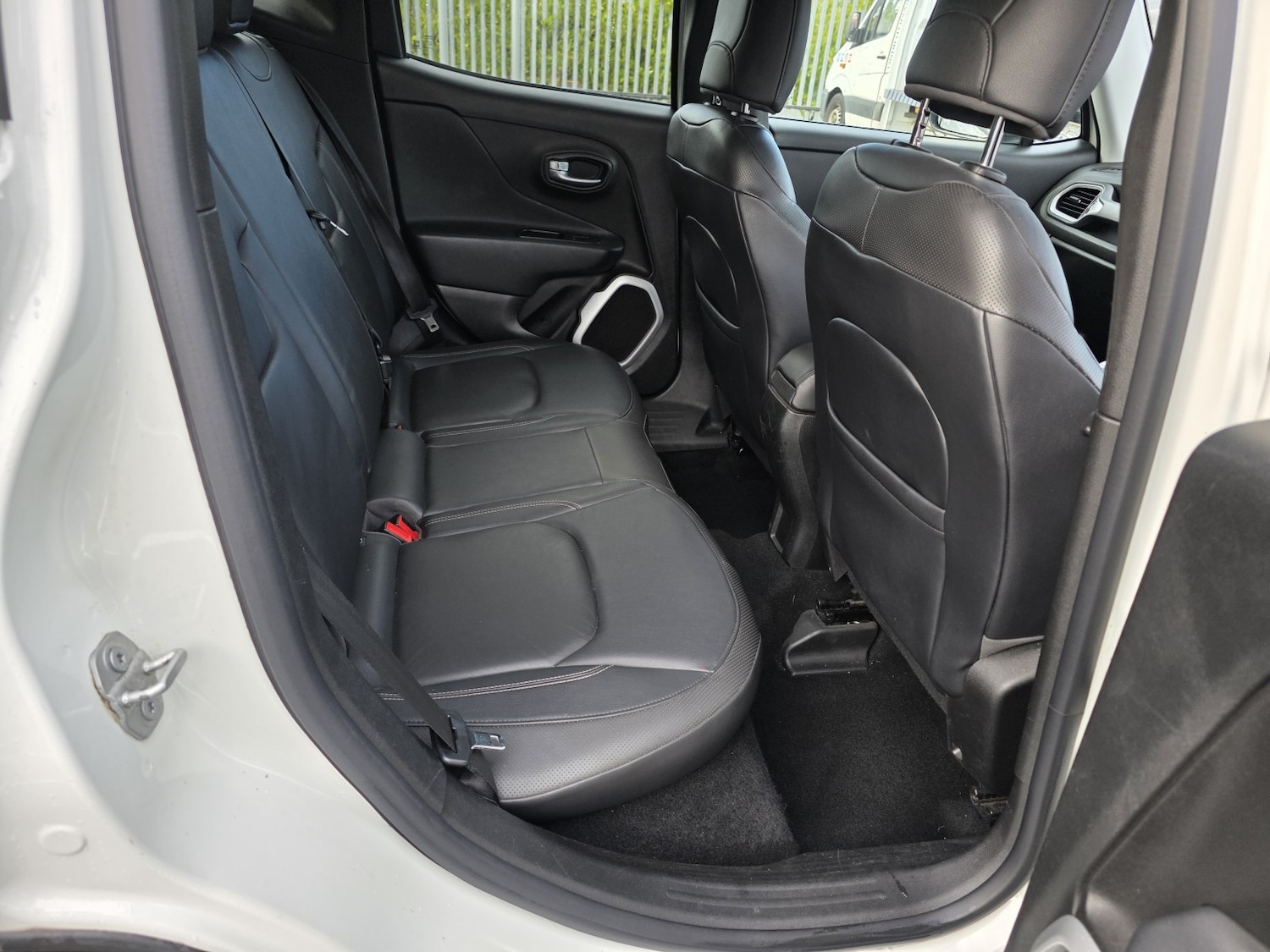 Used Jeep Renegade 2015 for sale - 76334778: Photo 7