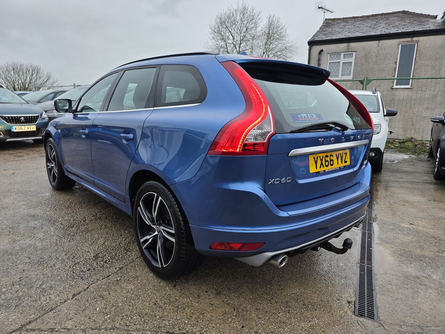 Used Volvo XC60 2016 for sale - 77225225: Photo 5