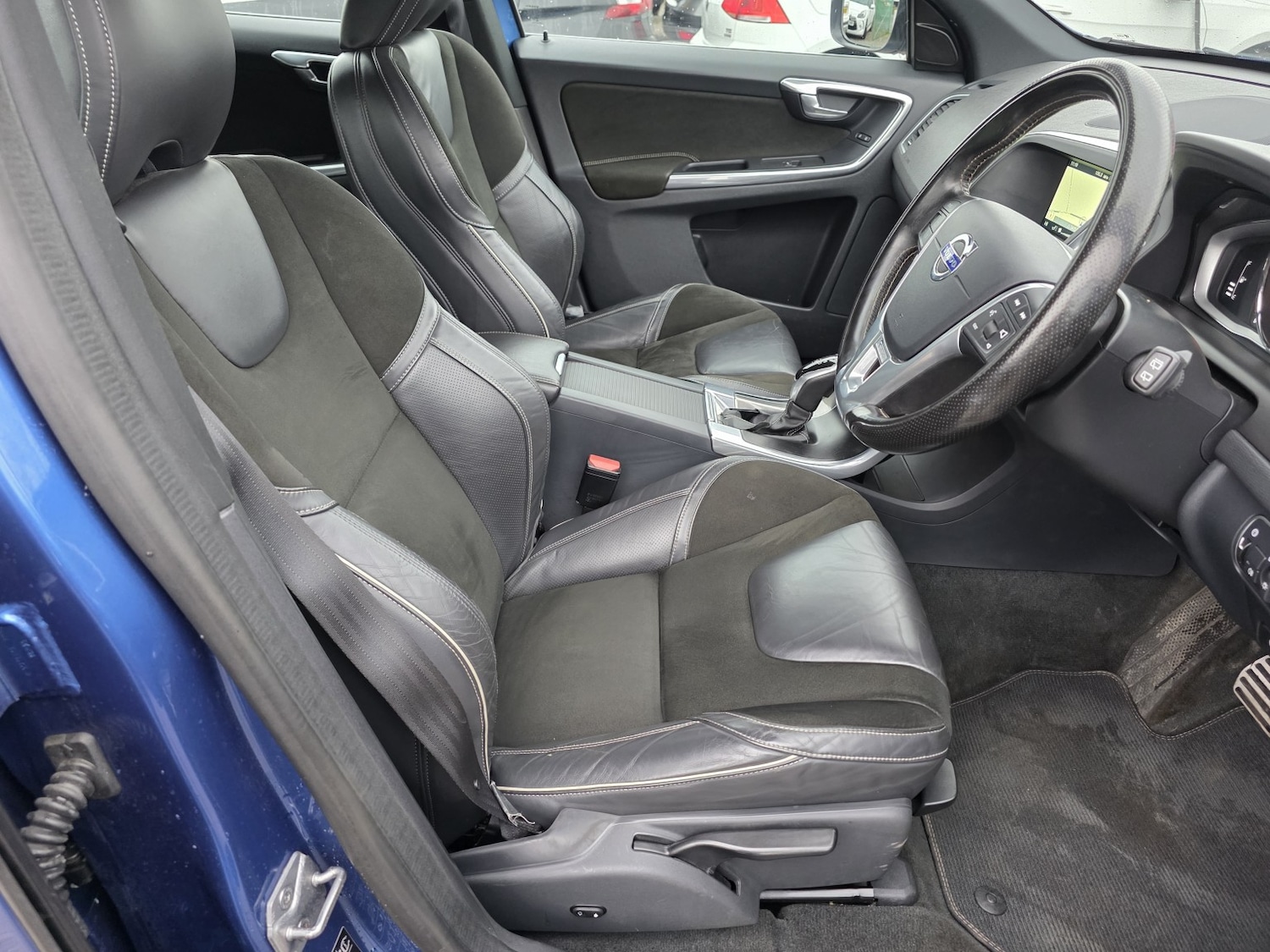 Used Volvo XC60 2016 for sale - 77225225: Photo 9