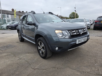 Used Dacia Duster 2017 for sale - 76250669: Photo 2