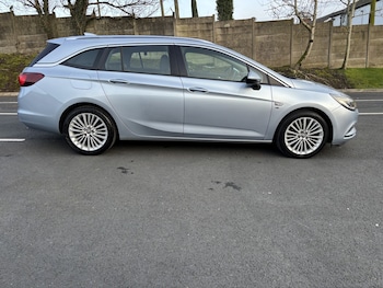 Used Vauxhall Astra 2016 for sale - 77584500: Photo
