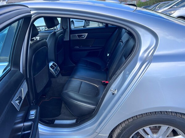 Used Jaguar XF 2013 for sale - 74735563: Photo 12