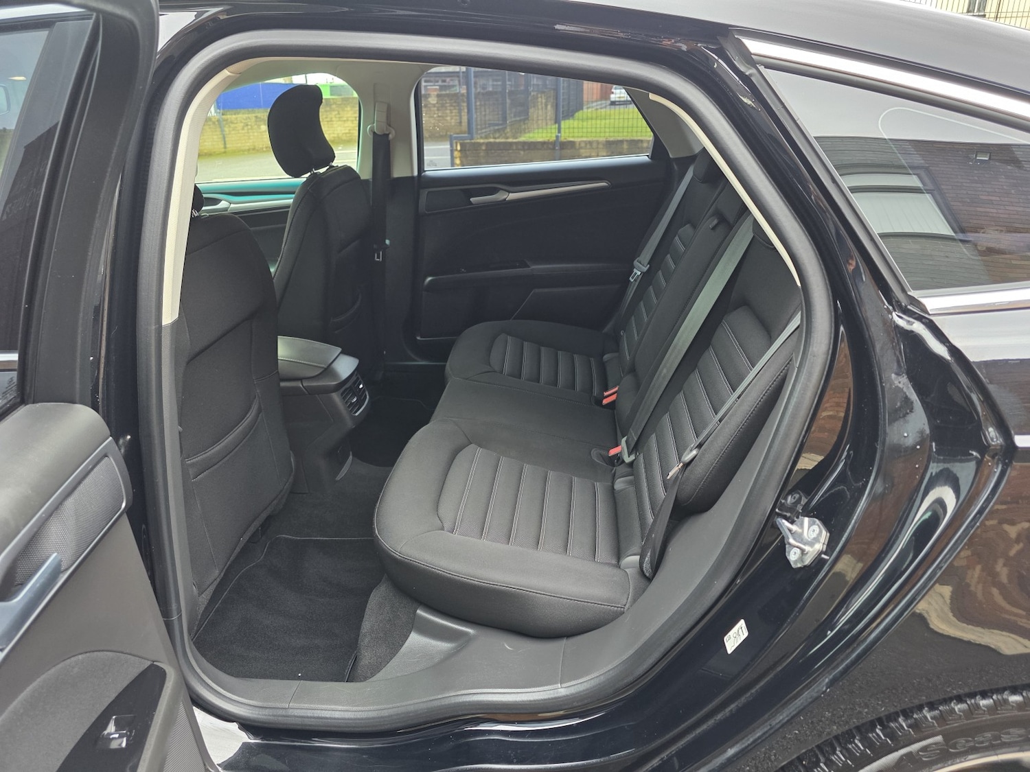 Used Ford Mondeo 2017 for sale - 77792822: Photo 12