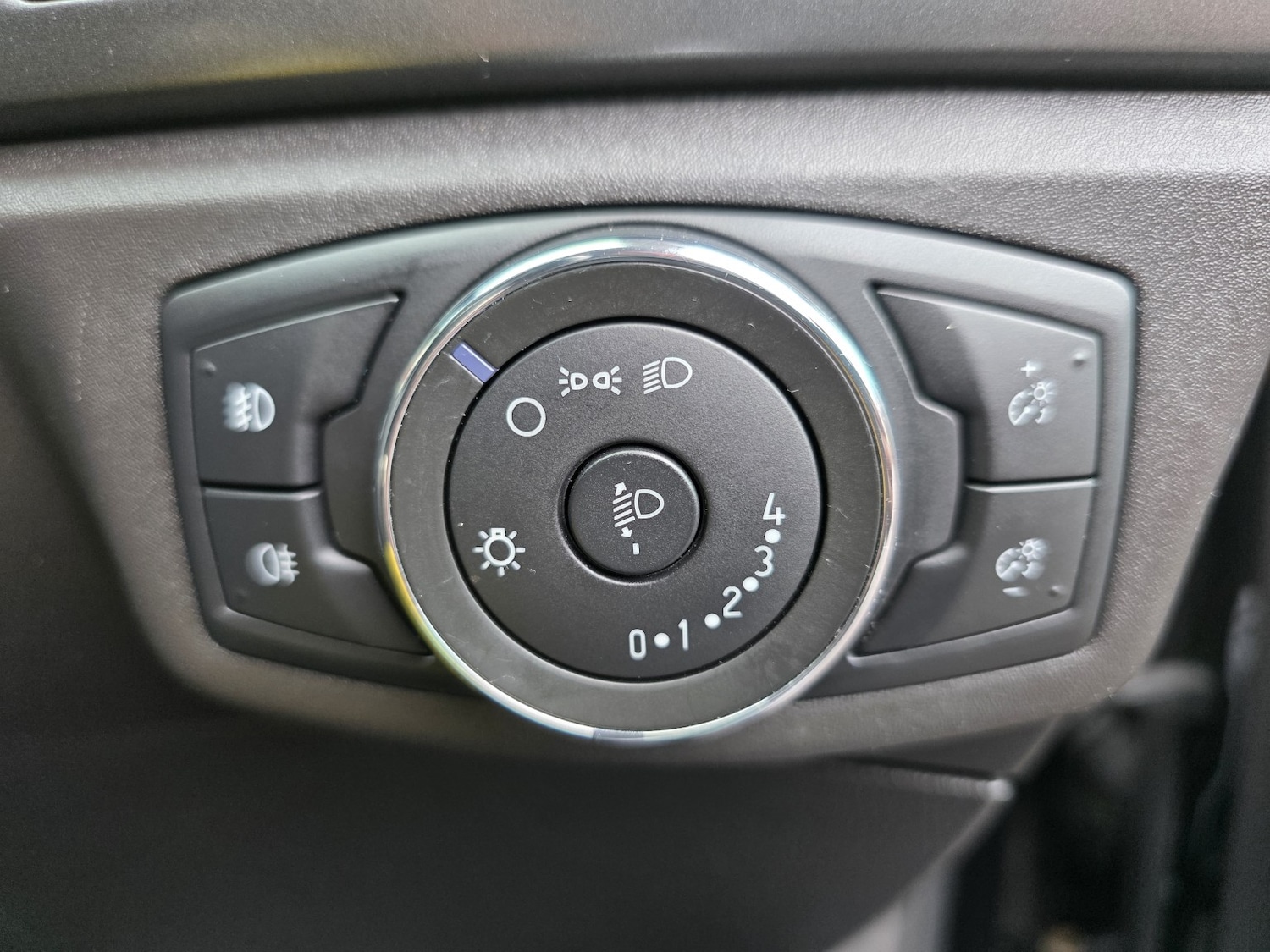 Used Ford Mondeo 2017 for sale - 77792822: Photo 16