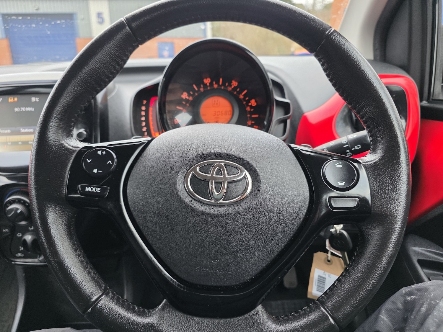Used Toyota AYGO 2016 for sale - 77065634: Photo 17